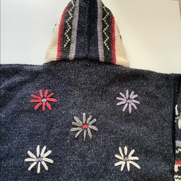 Vintage women knitted sweater. Made in Peru. Size M. - Picture 7 of 14